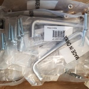 Lot of 25 drawer pulls